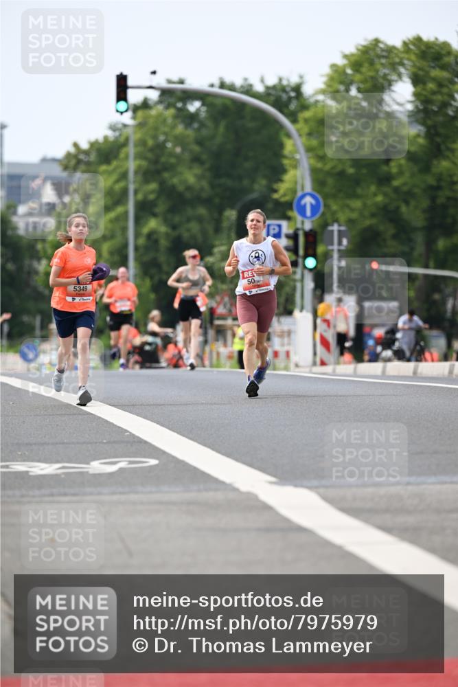 15.06.2025 - REWE Women's Run Dr. Thomas Lammeyer http://msf.ph/oto/7975979 15.06.2025 10:41:18 Laufen 5349 meine-sportfotos.de