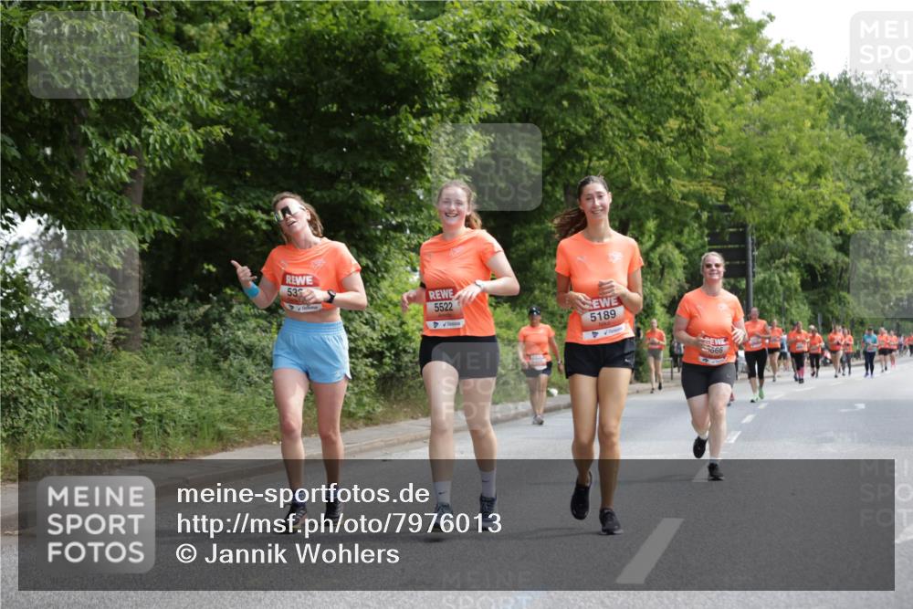 15.06.2025 - REWE Women's Run Jannik Wohlers http://msf.ph/oto/7976013 15.06.2025 10:10:30 Laufen 53, 5522, 5189, 666 meine-sportfotos.de