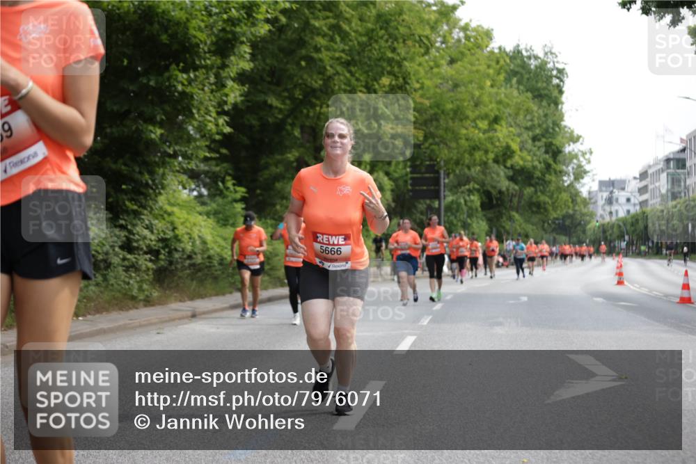 15.06.2025 - REWE Women's Run Jannik Wohlers http://msf.ph/oto/7976071 15.06.2025 10:10:32 Laufen 9, 5666 meine-sportfotos.de