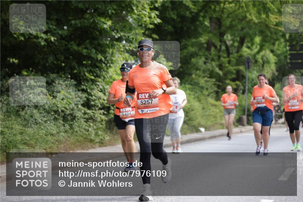 15.06.2025 - REWE Women's Run Jannik Wohlers http://msf.ph/oto/7976109 15.06.2025 10:10:34 Laufen 5257, 5424, 288, 6212 meine-sportfotos.de