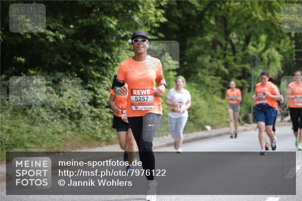 15.06.2025 - REWE Women's Run Jannik Wohlers http://msf.ph/oto/7976122 15.06.2025 10:10:35 Laufen 5257 meine-sportfotos.de