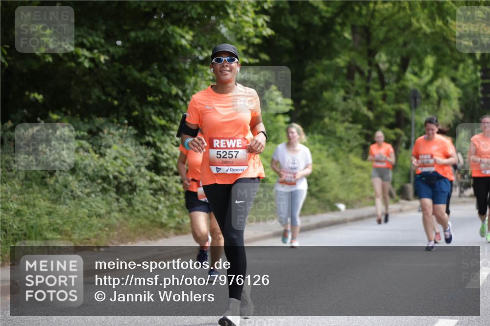 15.06.2025 - REWE Women's Run Jannik Wohlers http://msf.ph/oto/7976126 15.06.2025 10:10:35 Laufen 5257 meine-sportfotos.de