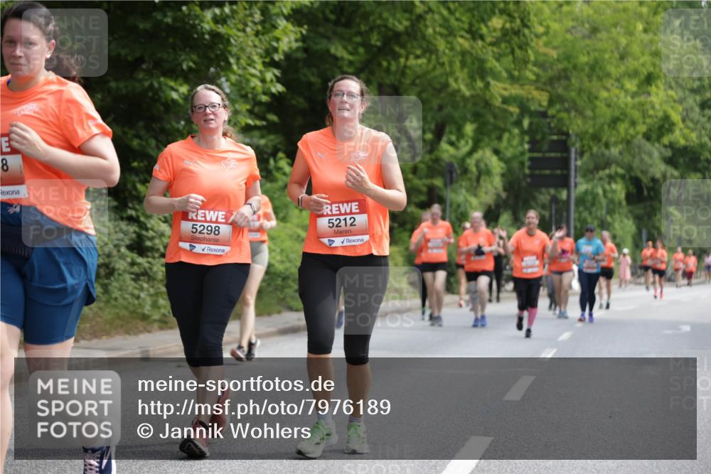 15.06.2025 - REWE Women's Run Jannik Wohlers http://msf.ph/oto/7976189 15.06.2025 10:10:40 Laufen 8, 5298, 5212 meine-sportfotos.de