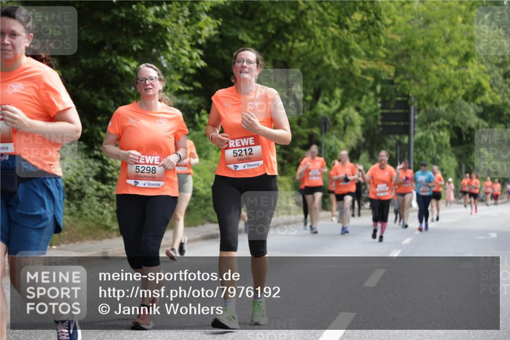 15.06.2025 - REWE Women's Run Jannik Wohlers http://msf.ph/oto/7976192 15.06.2025 10:10:40 Laufen 5212, 5298 meine-sportfotos.de