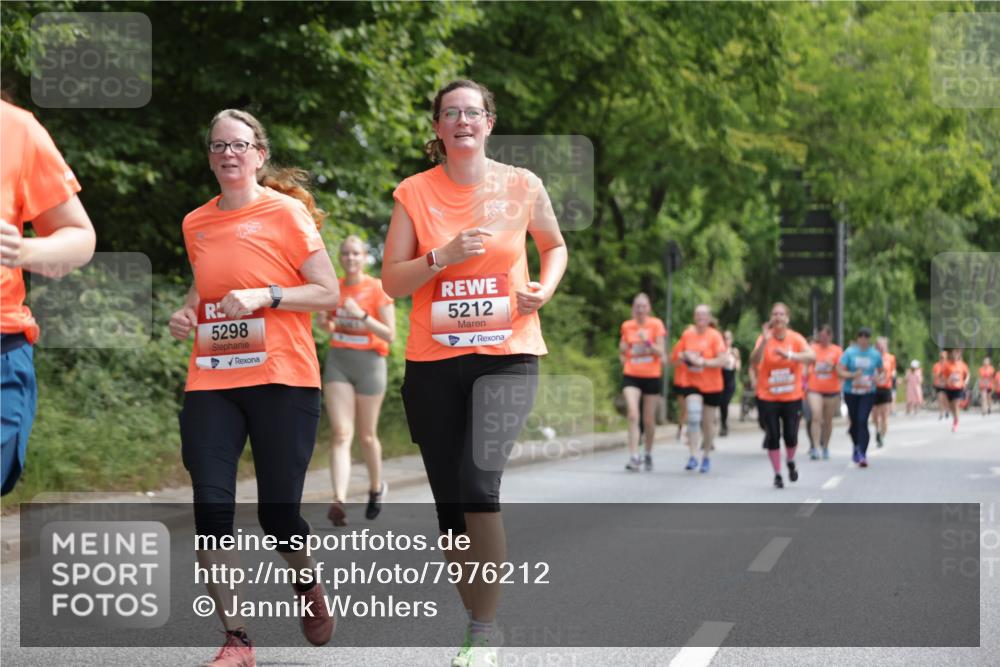 15.06.2025 - REWE Women's Run Jannik Wohlers http://msf.ph/oto/7976212 15.06.2025 10:10:41 Laufen 5298, 5212 meine-sportfotos.de