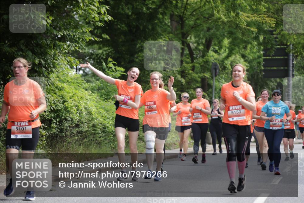 15.06.2025 - REWE Women's Run Jannik Wohlers http://msf.ph/oto/7976266 15.06.2025 10:10:44 Laufen 5101, 5555, 5339, 5238, 5153, 5013, 356 meine-sportfotos.de
