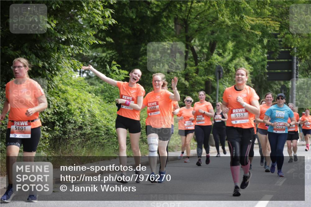 15.06.2025 - REWE Women's Run Jannik Wohlers http://msf.ph/oto/7976270 15.06.2025 10:10:45 Laufen 5101, 5555, 5153, 5339, 5238, 5013 meine-sportfotos.de