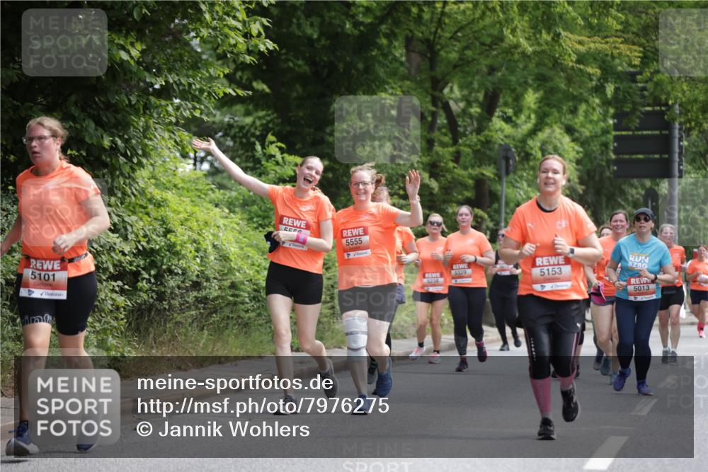 15.06.2025 - REWE Women's Run Jannik Wohlers http://msf.ph/oto/7976275 15.06.2025 10:10:45 Laufen 5101, 5555, 5339, 5153, 5238, 5013 meine-sportfotos.de