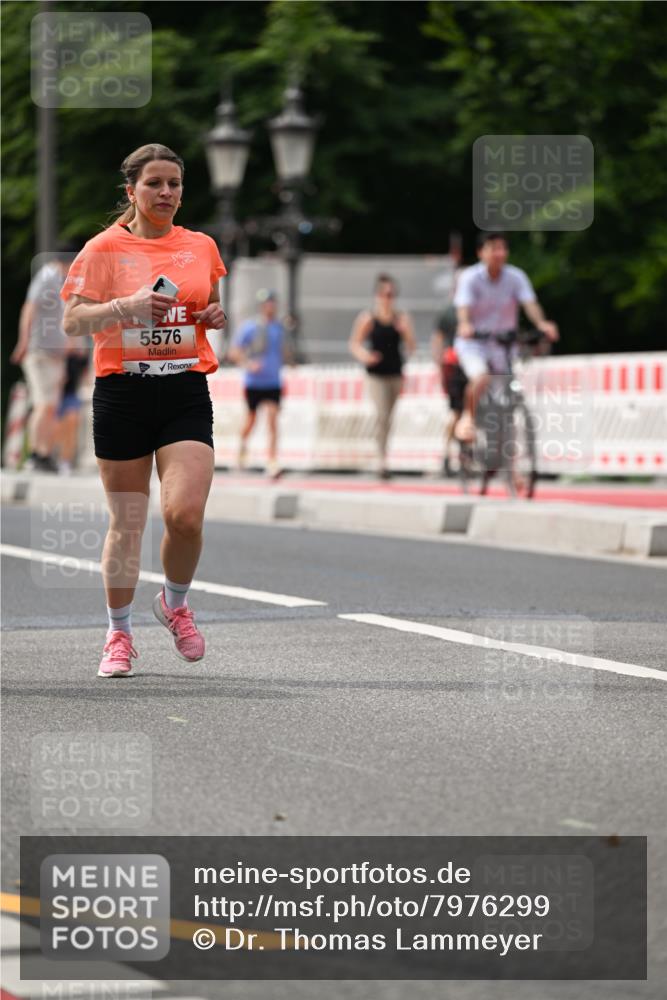 15.06.2025 - REWE Women's Run Dr. Thomas Lammeyer http://msf.ph/oto/7976299 15.06.2025 10:41:32 Laufen 5576 meine-sportfotos.de