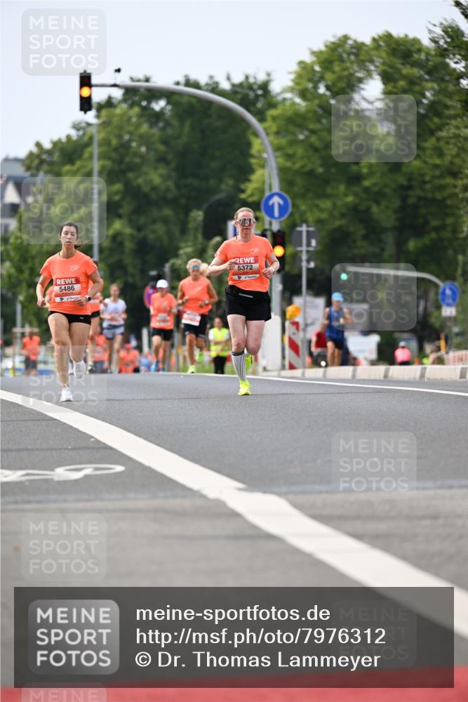 15.06.2025 - REWE Women's Run Dr. Thomas Lammeyer http://msf.ph/oto/7976312 15.06.2025 10:41:36 Laufen 5486, 5372 meine-sportfotos.de