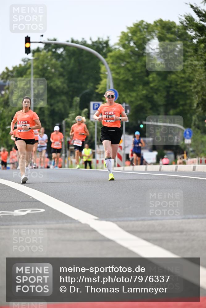 15.06.2025 - REWE Women's Run Dr. Thomas Lammeyer http://msf.ph/oto/7976337 15.06.2025 10:41:37 Laufen 5496, 5372 meine-sportfotos.de
