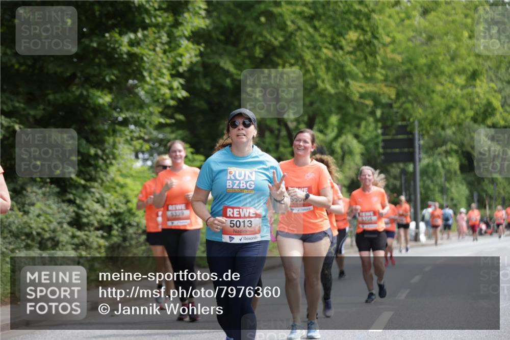 15.06.2025 - REWE Women's Run Jannik Wohlers http://msf.ph/oto/7976360 15.06.2025 10:10:50 Laufen 5339, 5013 meine-sportfotos.de