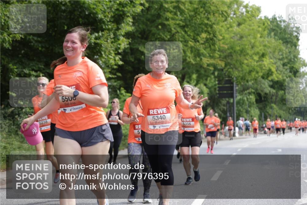 15.06.2025 - REWE Women's Run Jannik Wohlers http://msf.ph/oto/7976395 15.06.2025 10:10:53 Laufen 5238, 5500, 5340, 5356, 51 meine-sportfotos.de