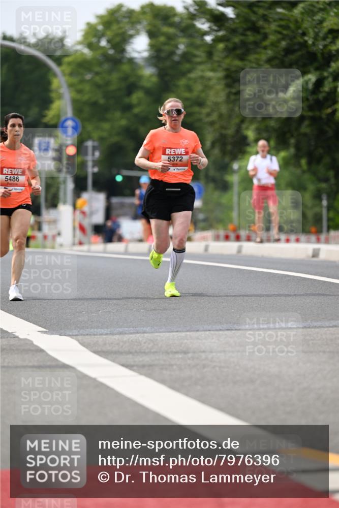 15.06.2025 - REWE Women's Run Dr. Thomas Lammeyer http://msf.ph/oto/7976396 15.06.2025 10:41:40 Laufen 4, 5372 meine-sportfotos.de