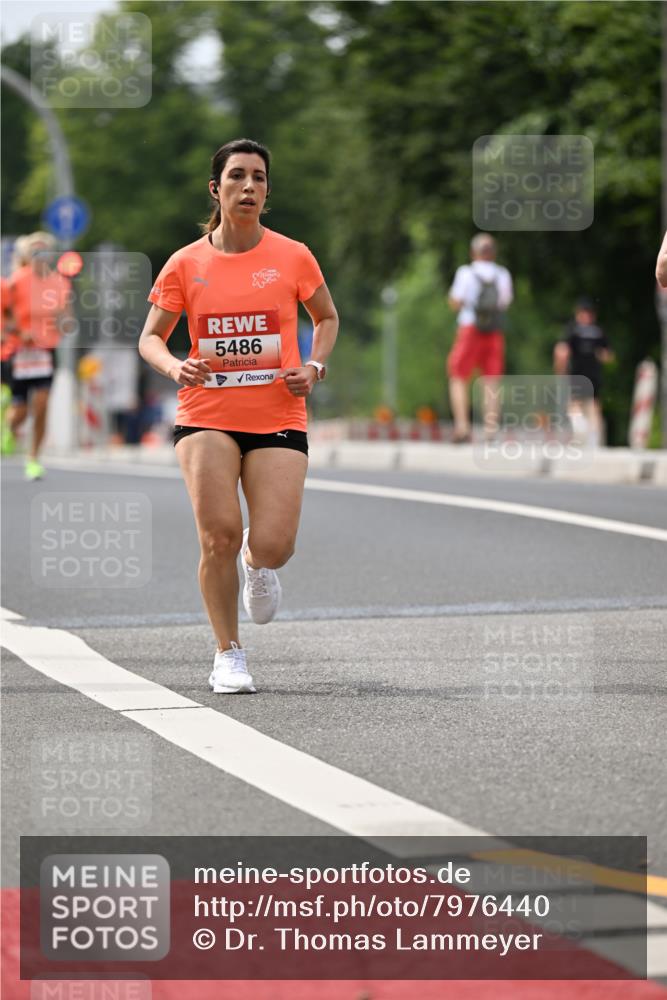 15.06.2025 - REWE Women's Run Dr. Thomas Lammeyer http://msf.ph/oto/7976440 15.06.2025 10:41:42 Laufen 5486 meine-sportfotos.de