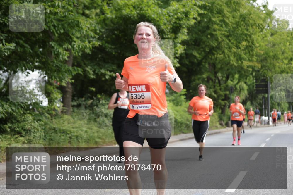 15.06.2025 - REWE Women's Run Jannik Wohlers http://msf.ph/oto/7976470 15.06.2025 10:10:56 Laufen 614, 5356 meine-sportfotos.de