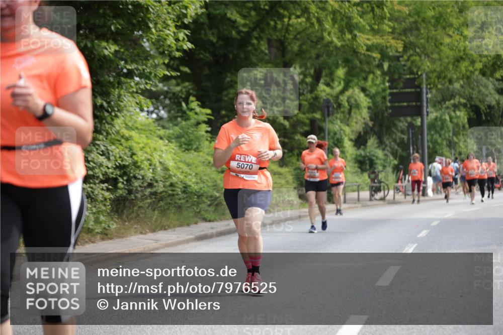 15.06.2025 - REWE Women's Run Jannik Wohlers http://msf.ph/oto/7976525 15.06.2025 10:10:59 Laufen 5070 meine-sportfotos.de