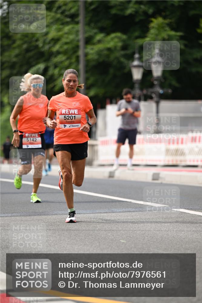 15.06.2025 - REWE Women's Run Dr. Thomas Lammeyer http://msf.ph/oto/7976561 15.06.2025 10:41:48 Laufen 5142, 5201 meine-sportfotos.de