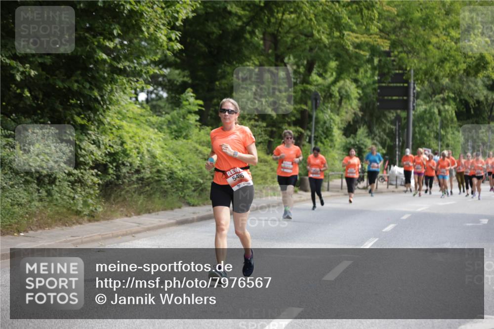 15.06.2025 - REWE Women's Run Jannik Wohlers http://msf.ph/oto/7976567 15.06.2025 10:11:29 Laufen 5496 meine-sportfotos.de