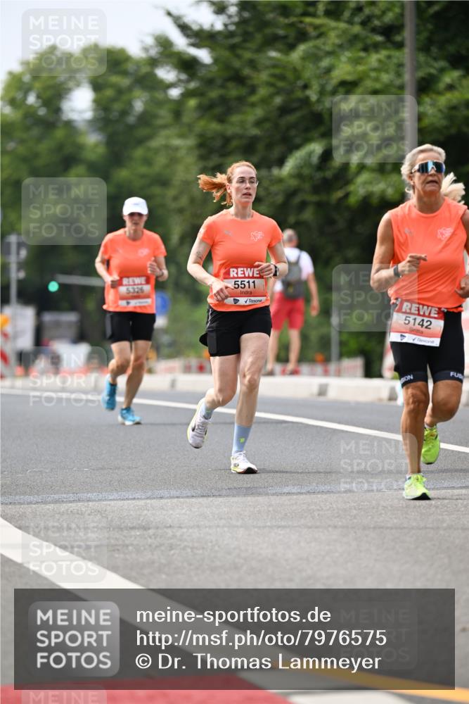 15.06.2025 - REWE Women's Run Dr. Thomas Lammeyer http://msf.ph/oto/7976575 15.06.2025 10:41:49 Laufen 5326, 5511, 5142 meine-sportfotos.de