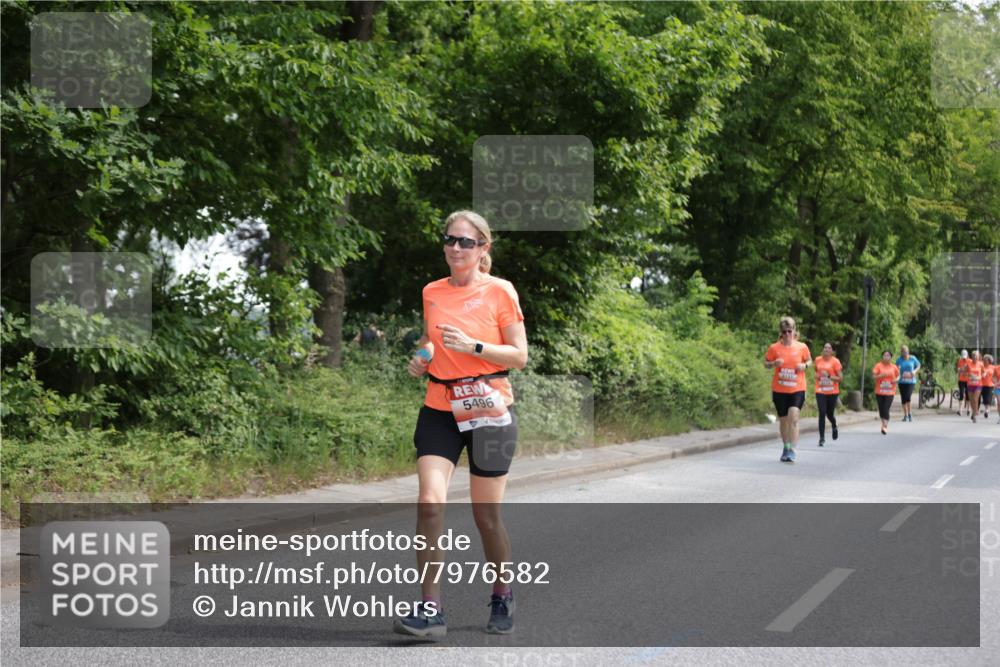 15.06.2025 - REWE Women's Run Jannik Wohlers http://msf.ph/oto/7976582 15.06.2025 10:11:31 Laufen 5496 meine-sportfotos.de