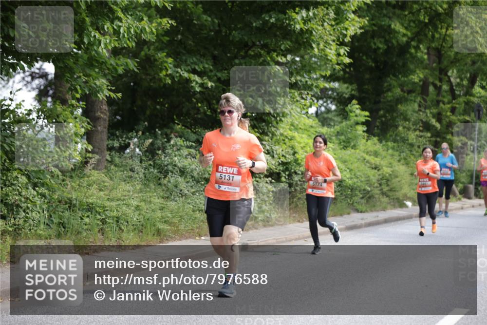 15.06.2025 - REWE Women's Run Jannik Wohlers http://msf.ph/oto/7976588 15.06.2025 10:11:36 Laufen 5131, 5441, 5174 meine-sportfotos.de