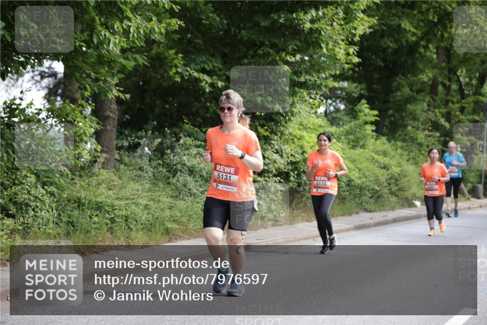 15.06.2025 - REWE Women's Run Jannik Wohlers http://msf.ph/oto/7976597 15.06.2025 10:11:36 Laufen 5131, 5174, 5441 meine-sportfotos.de