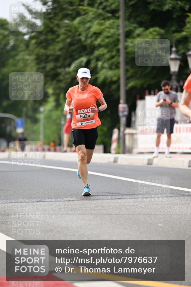15.06.2025 - REWE Women's Run Dr. Thomas Lammeyer http://msf.ph/oto/7976637 15.06.2025 10:41:51 Laufen 5326 meine-sportfotos.de