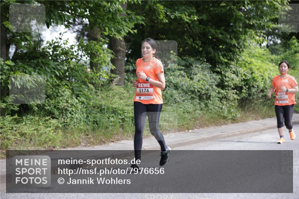 15.06.2025 - REWE Women's Run Jannik Wohlers http://msf.ph/oto/7976656 15.06.2025 10:11:39 Laufen 5174, 5441 meine-sportfotos.de