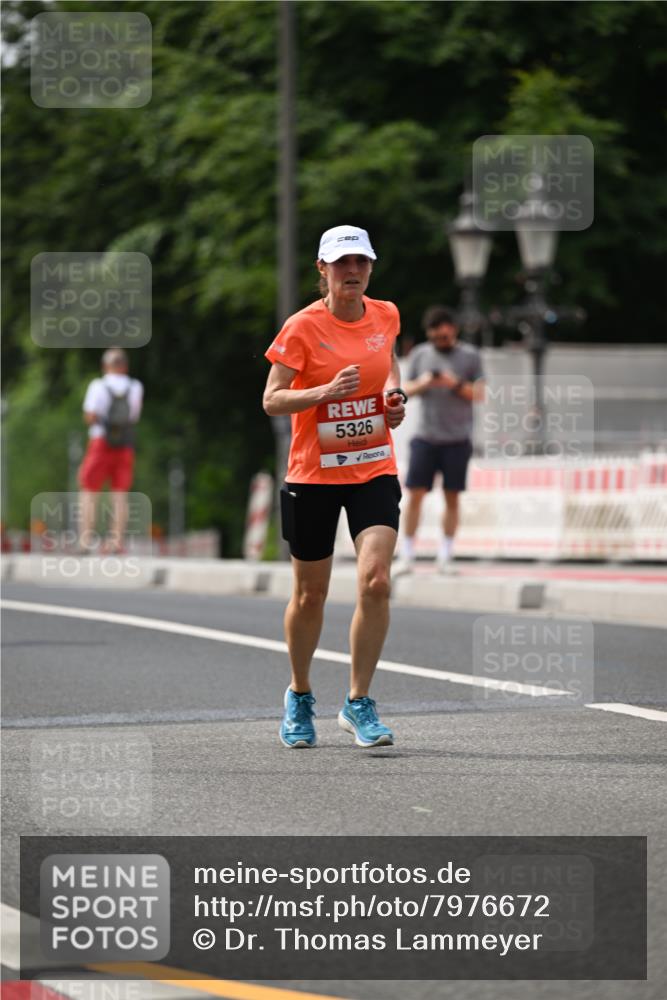 15.06.2025 - REWE Women's Run Dr. Thomas Lammeyer http://msf.ph/oto/7976672 15.06.2025 10:41:52 Laufen 5326 meine-sportfotos.de