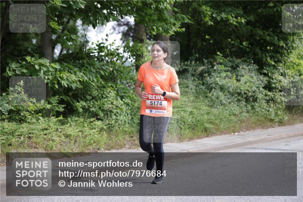 15.06.2025 - REWE Women's Run Jannik Wohlers http://msf.ph/oto/7976684 15.06.2025 10:11:39 Laufen 5174 meine-sportfotos.de