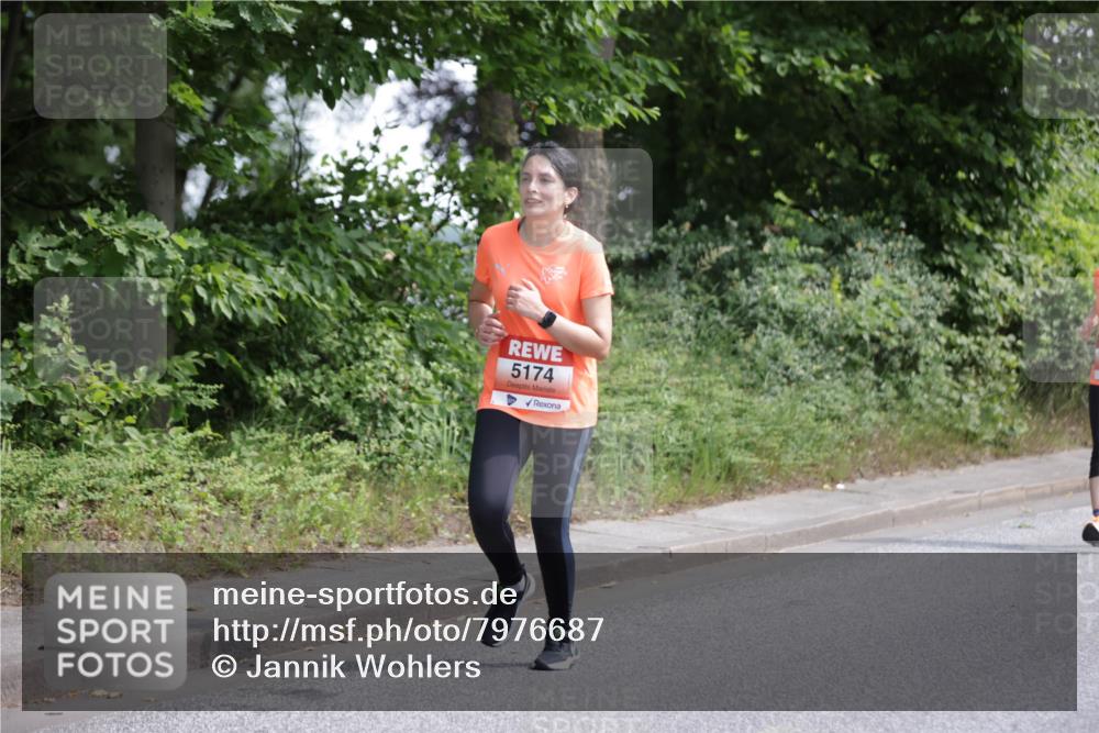 15.06.2025 - REWE Women's Run Jannik Wohlers http://msf.ph/oto/7976687 15.06.2025 10:11:39 Laufen 5174 meine-sportfotos.de