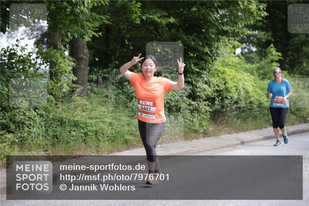 15.06.2025 - REWE Women's Run Jannik Wohlers http://msf.ph/oto/7976701 15.06.2025 10:11:41 Laufen 5441, 5050 meine-sportfotos.de