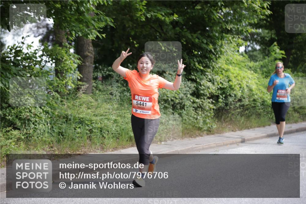 15.06.2025 - REWE Women's Run Jannik Wohlers http://msf.ph/oto/7976706 15.06.2025 10:11:41 Laufen 5441, 5050 meine-sportfotos.de