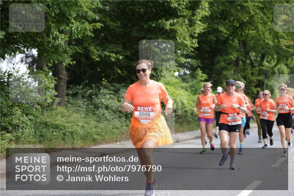 15.06.2025 - REWE Women's Run Jannik Wohlers http://msf.ph/oto/7976790 15.06.2025 10:11:44 Laufen 5606, 5357, 5642, 512 meine-sportfotos.de