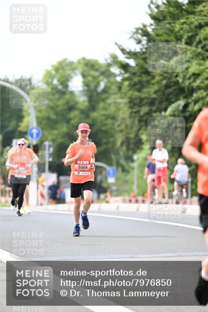 15.06.2025 - REWE Women's Run Dr. Thomas Lammeyer http://msf.ph/oto/7976850 15.06.2025 10:42:06 Laufen 5568 meine-sportfotos.de