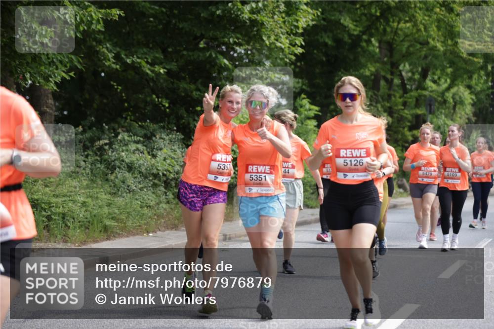 15.06.2025 - REWE Women's Run Jannik Wohlers http://msf.ph/oto/7976879 15.06.2025 10:11:47 Laufen 5126, 5479, 25109, 5357, 513, 44, 5351 meine-sportfotos.de