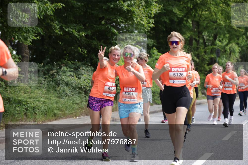 15.06.2025 - REWE Women's Run Jannik Wohlers http://msf.ph/oto/7976887 15.06.2025 10:11:47 Laufen 5357, 5351, 5126, 5109, 5479 meine-sportfotos.de