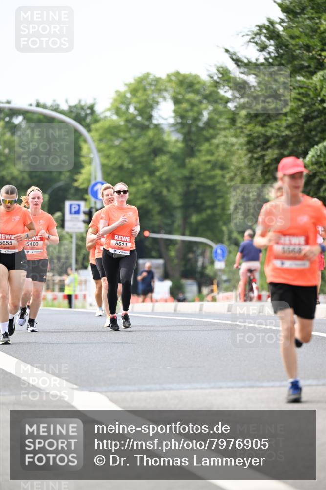 15.06.2025 - REWE Women's Run Dr. Thomas Lammeyer http://msf.ph/oto/7976905 15.06.2025 10:42:08 Laufen 5655, 5403, 5611 meine-sportfotos.de