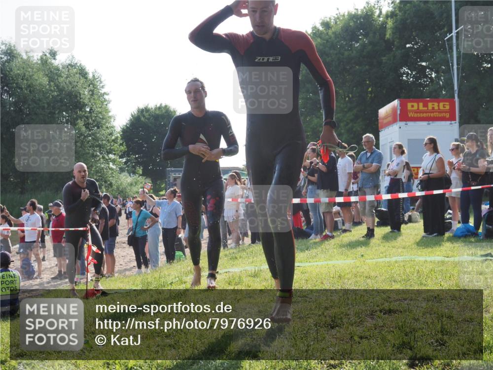 15.06.2025 - 27. Vierlanden-Triathlon KatJ http://msf.ph/oto/7976926 15.06.2025 08:35:02 Schwimmen 12, 43, 80, 149, 159, 186 meine-sportfotos.de