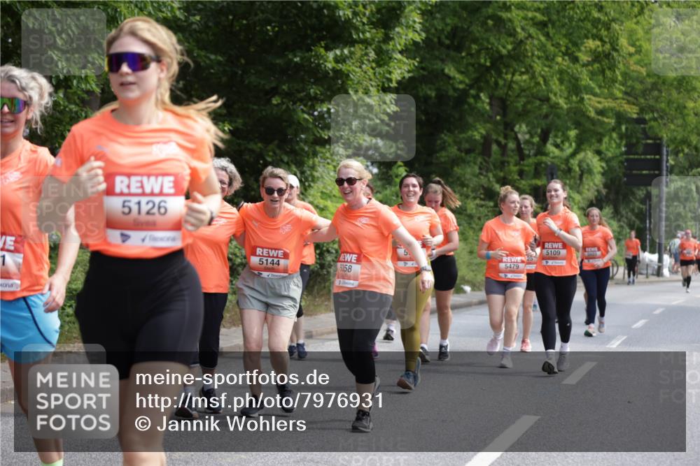 15.06.2025 - REWE Women's Run Jannik Wohlers http://msf.ph/oto/7976931 15.06.2025 10:11:49 Laufen 1, 5126, 5109, 5600, 5144, 5479, 5358 meine-sportfotos.de