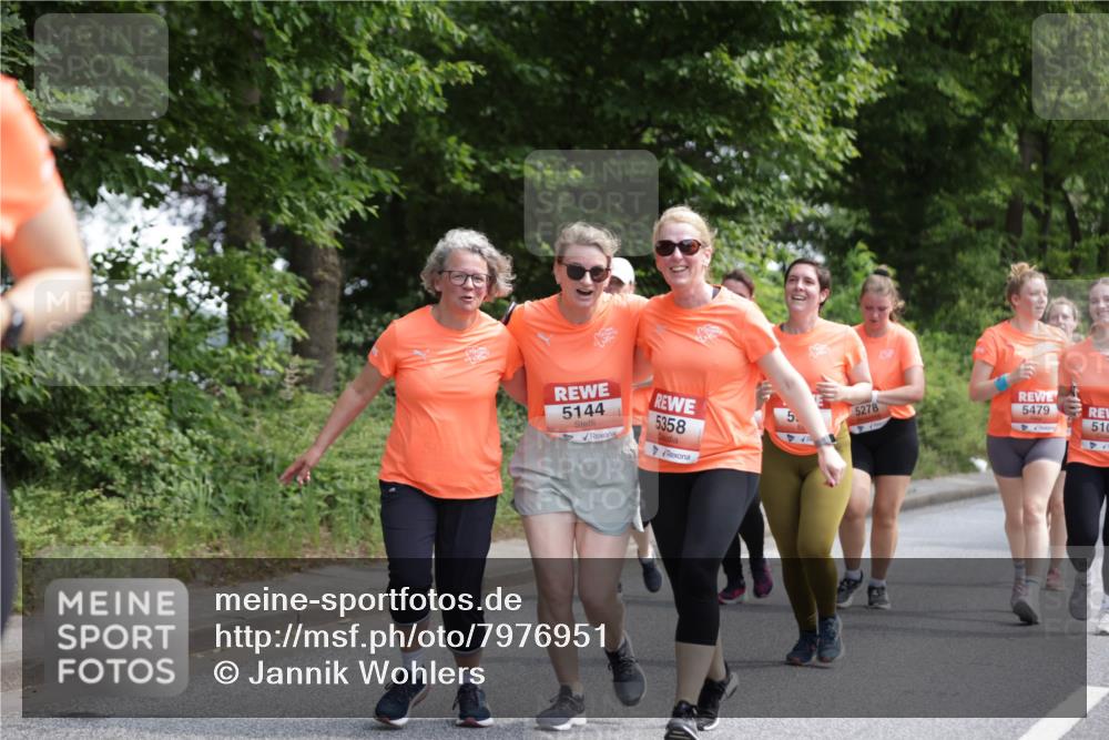 15.06.2025 - REWE Women's Run Jannik Wohlers http://msf.ph/oto/7976951 15.06.2025 10:11:50 Laufen 31, 5144, 5358, 5278, 5479, 510 meine-sportfotos.de