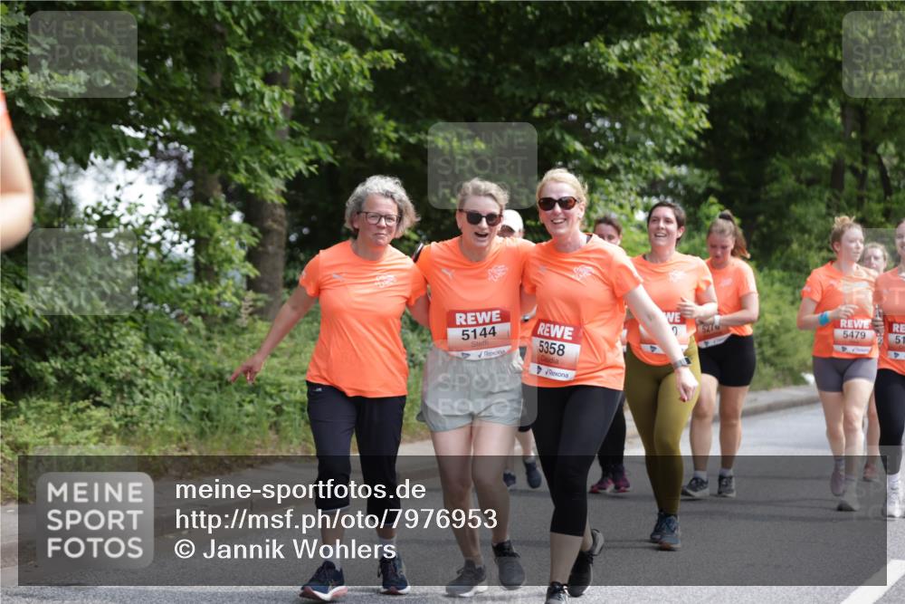 15.06.2025 - REWE Women's Run Jannik Wohlers http://msf.ph/oto/7976953 15.06.2025 10:11:50 Laufen 527, 5479, 51, 5144, 5358 meine-sportfotos.de