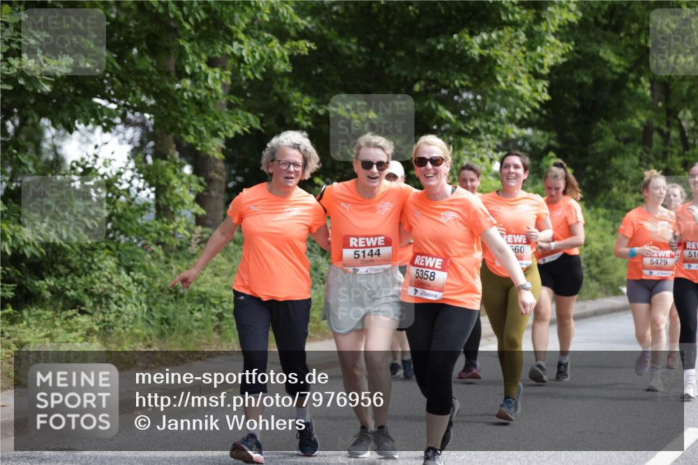 15.06.2025 - REWE Women's Run Jannik Wohlers http://msf.ph/oto/7976956 15.06.2025 10:11:50 Laufen 510, 60, 5479, 5358, 5144 meine-sportfotos.de