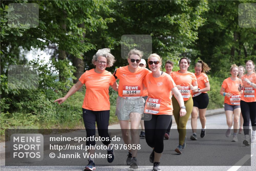 15.06.2025 - REWE Women's Run Jannik Wohlers http://msf.ph/oto/7976958 15.06.2025 10:11:50 Laufen 5144, 5358, 5560, 5479, 5109 meine-sportfotos.de