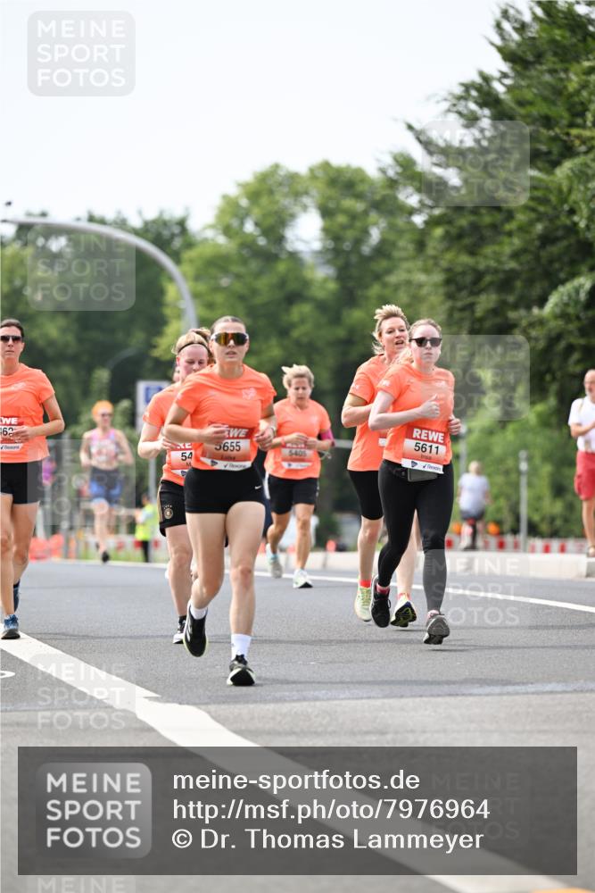 15.06.2025 - REWE Women's Run Dr. Thomas Lammeyer http://msf.ph/oto/7976964 15.06.2025 10:42:11 Laufen 5655, 40, 5611 meine-sportfotos.de