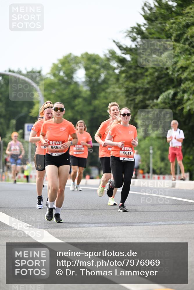 15.06.2025 - REWE Women's Run Dr. Thomas Lammeyer http://msf.ph/oto/7976969 15.06.2025 10:42:11 Laufen 5655, 5405, 5611 meine-sportfotos.de