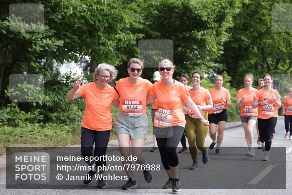 15.06.2025 - REWE Women's Run Jannik Wohlers http://msf.ph/oto/7976988 15.06.2025 10:11:50 Laufen 5144, 5358, 5278, 5109, 560, 5479 meine-sportfotos.de