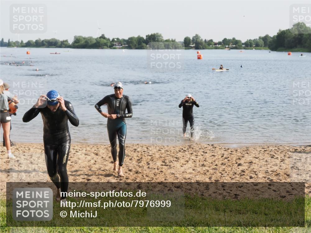 21.06.2025 - 27. Vierlanden-Triathlon MichiJ http://msf.ph/oto/7976999 15.06.2026 08:44:05 Schwimmen 23, 97, 153, 174, 183 meine-sportfotos.de