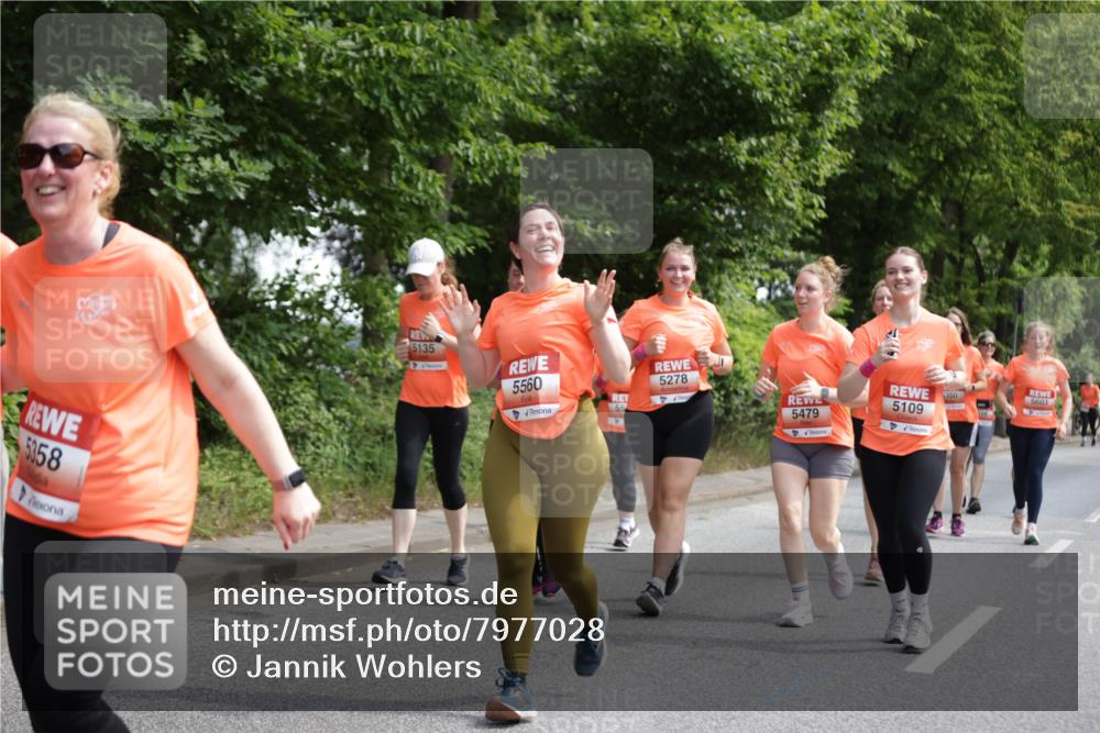 15.06.2025 - REWE Women's Run Jannik Wohlers http://msf.ph/oto/7977028 15.06.2025 10:11:52 Laufen 5358, 5135, 5560, 5278, 55, 5479, 50, 5109, 116, 5603 meine-sportfotos.de